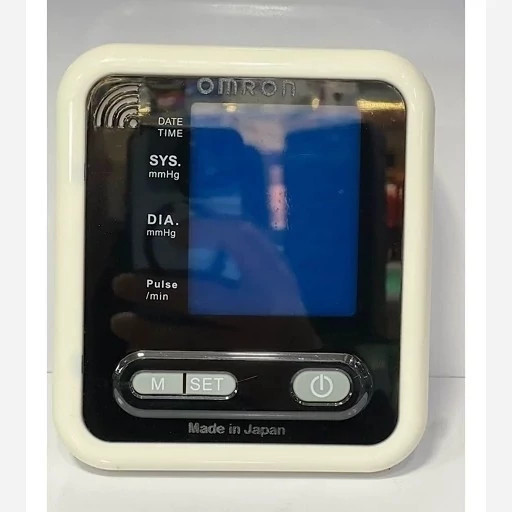 دستگاه فشار خون ژاپنی امرون omron سخنگو فارسی کیف و آداپتور دار